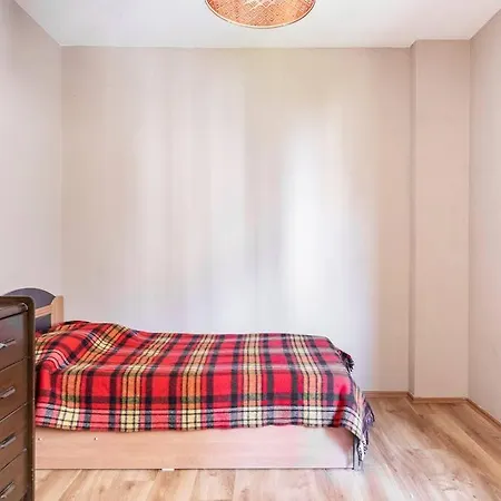 4 Bedroom Center Διαμέρισμα *