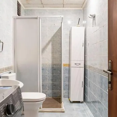 4 Bedroom Center Διαμέρισμα Σμύρνη
